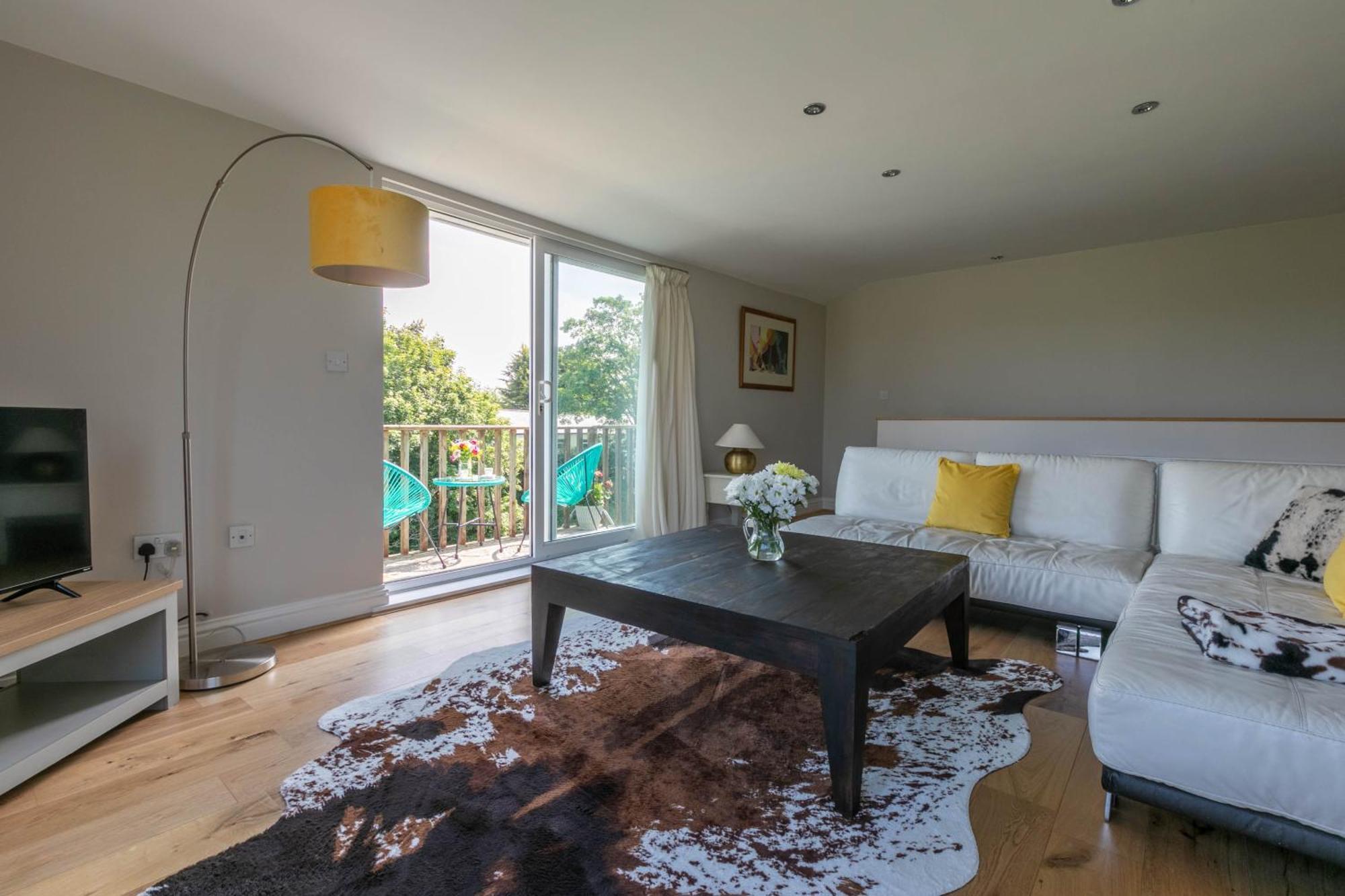Riverside Escape Iden Rye Villa Exterior photo